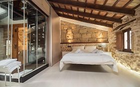 Dianum Lofts